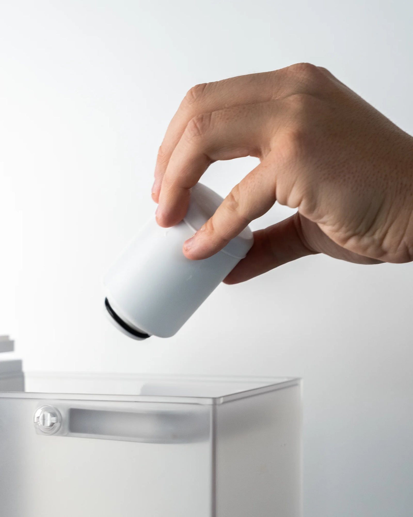 Inserting the Rippl Nano filter